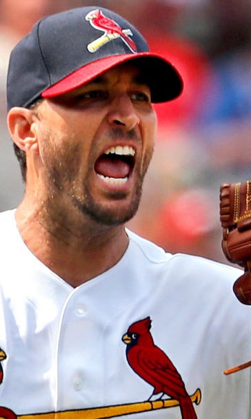 Wainwright tosses eight scoreless to help Cards sweep Cubs with 2-1 win
